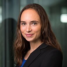 Dr. Edda Humprecht Dr. Edda Humprecht